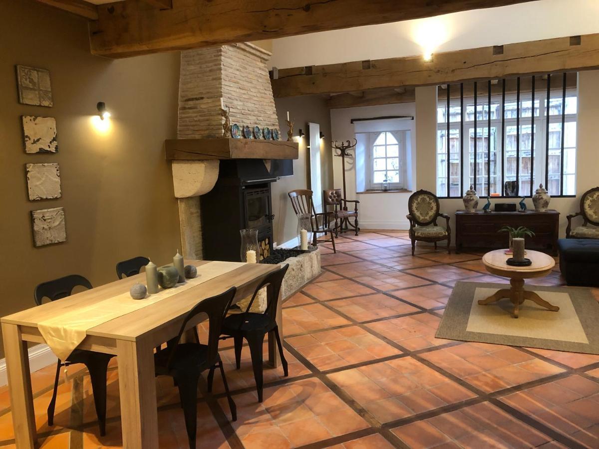 Domaine Des Monges Bed and Breakfast Saint-Seurin-de-Prats Εξωτερικό φωτογραφία