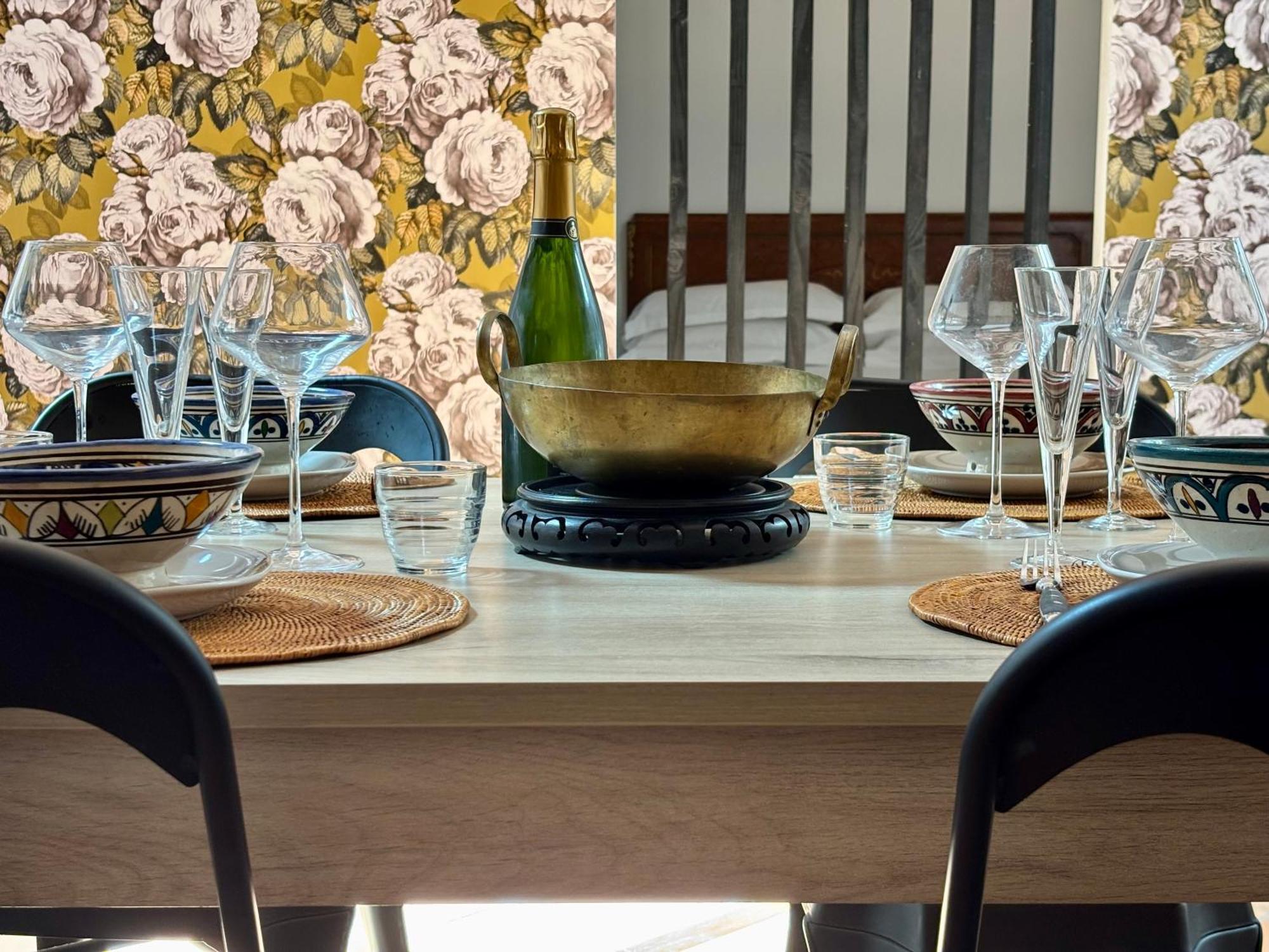 Domaine Des Monges Bed and Breakfast Saint-Seurin-de-Prats Εξωτερικό φωτογραφία